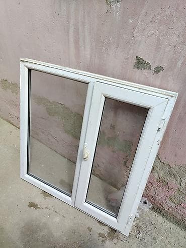 Окна: PVC pəncərə çərçivəsi – iki bölməli - Material: ağ PVC profil - Şüşə — 1