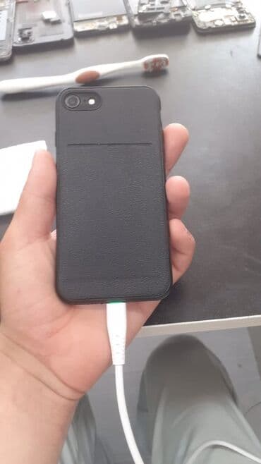 iphone 8 plus qiymeti irşad: IPhone 7, Черный — 2