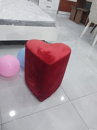 qorka mebel: Pufik oturacaq, Vеlur parça, rəng - Qırmızı — 1