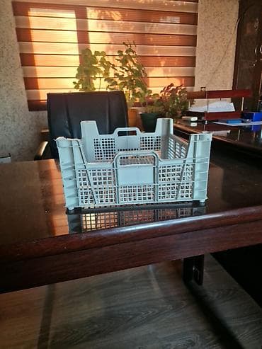 ag peleng sekilleri: Plastik çiyələk yeşiyi. Qiyməti 30 qəpik — 4