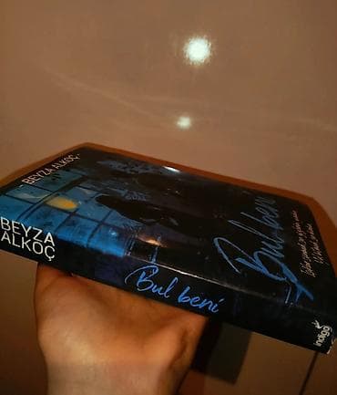 kitab satisi: Ikinci əl ama heç oxunmamış kitablar ikisi roman biri şeir kitabi) — 3