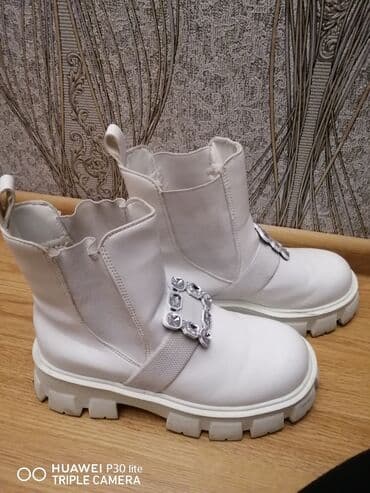 botlar: Ölçü: 38, İşlənmiş — 26