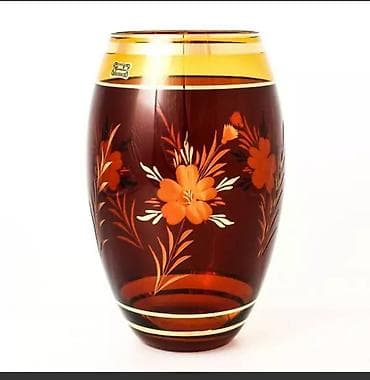 boynu gulu: Bir vaza, Xrustal — 2