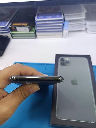 ipone 11 pro max: IPhone 11 Pro Max, 256 GB, Midnight, Face ID — 2