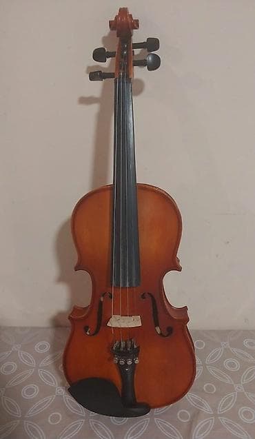 скрипка: Məhsul: Klassik skripka dəsti Çexiya istehsalı. Təsvir: - Tam ölçülü — 2