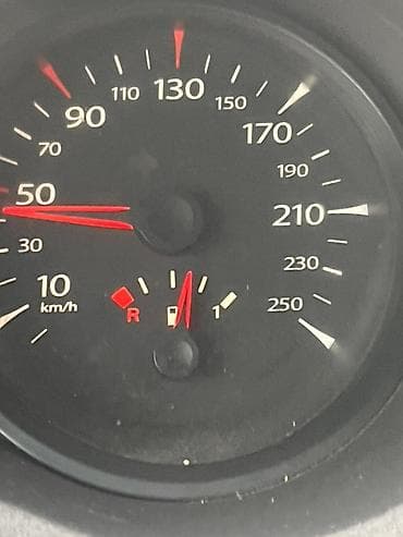 Nəqliyyat: Renault Mégane II Grandtour (universal), ağ rəngli. Qiymede endirim — 9