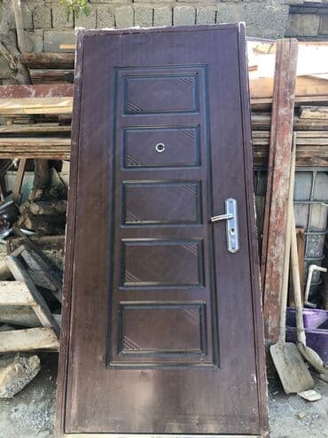 qapılar az: İşlənmiş Giriş qapısı Zamok və çərçivə ilə, Ödənişli quraşdırma, Ödənişli çatdırılma — 5