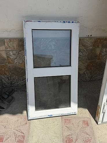 balka: Ağ rəngli PVC pəncərə çərçivəsi, iki bölməli dizayn. - Material — 1