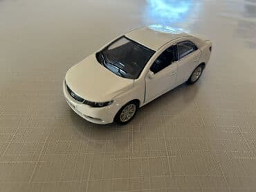 заказать модель машины: Ağ rəngli mini avtomobil modeli (SUV tipli) - Material: metal və — 6