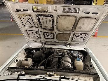 Avtomobil satışı: VAZ 2107 “Classic” sedan - Kuzov: ağ rəng, xrom və qara detallı ön — 6