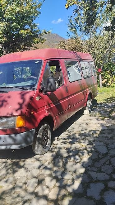 011 maşınlar: Ford Transit: 2.3 l | 2012 il 200 km Mikroavtobus — 4