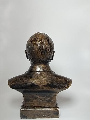 heyder eliyev sekilleri: Fiqur — 4