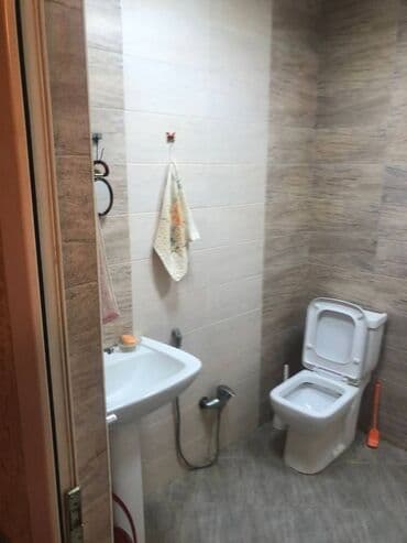 bakixanovda kiraye evler 2024: Xətai rayonu,Əhmədli metrosu,Heydər parkının yanənda,5 mərtəbə yeni — 8