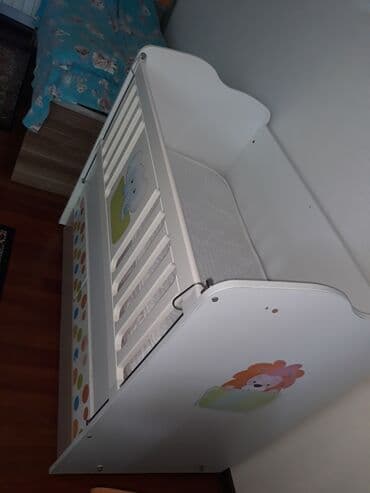 ekran sekilleri oglan ucun: Oğlan və qız üçün, İşlənmiş, Beşik, Matras ilə, Yellənmə mexanizm ilə — 2