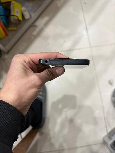 Redmi 14 c Qutu və adaptor daxil Model: Android smartfon Rəng: Qara — 5