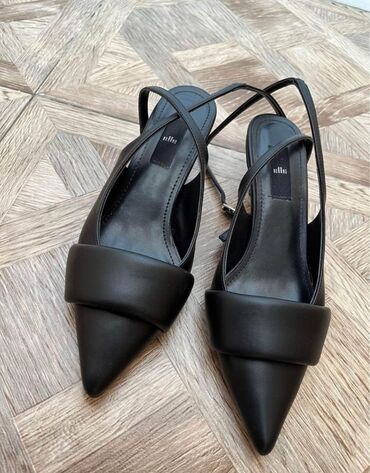 туфли новая не одевала не разу: Туфли, Размер: 37, Новый — 1