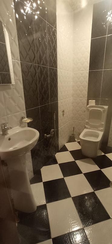 hamam ucun şkaf: Satılır: tam komplekt Tualet otağı (Moyka və unitaz) və vanna otağı( — 1