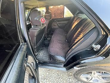 Mercedes-Benz 190 (W201): 1.8 l | 1991 il Sedan — 5