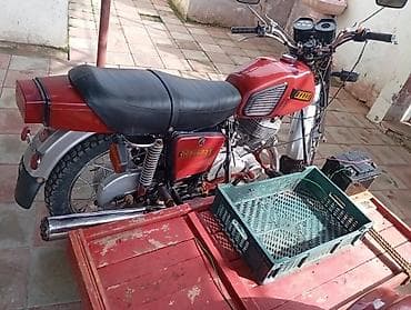 moto moped: Ij — 2