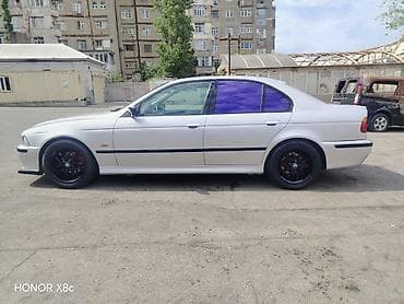 diffuser satisi: BMW 5 series: 2.5 l | 1996 il Sedan — 4