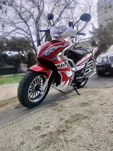 elekdirikli sukutur: Skuter/moped – şəhər içi rahat və qənaətcil nəqliyyat Xüsusiyyətlər — 2