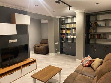 снять квартиру азербайджан: İnsaatcilar metrosuna yaxin 6 mertebeli binanın 3-cu mərtəbəsində — 1