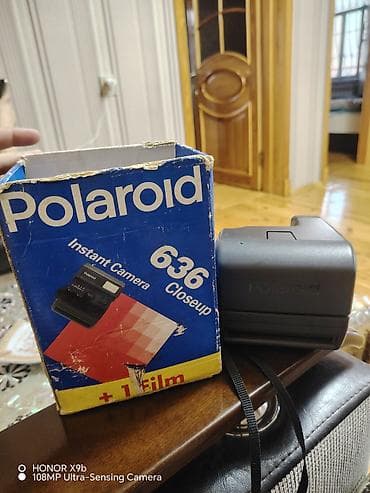 polaroid camera: Polaroid 636 Closeup ani fotoaparat İşleydi içine bide qoyulan esyanı — 2