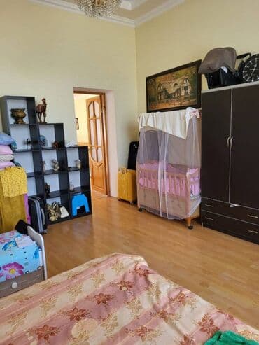 semaye sadliq sarayi: 400 kv. m, 5 otaqlı — 2