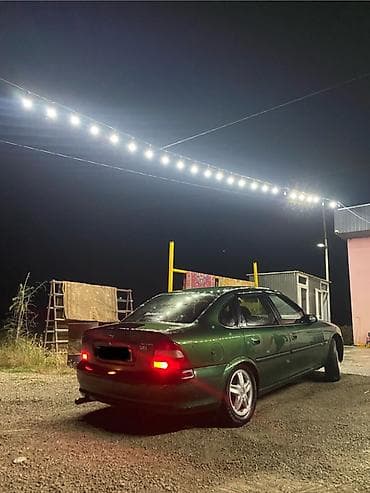 avto maşın: Opel Vectra: 2 l | 1996 il 250000 km Sedan — 3