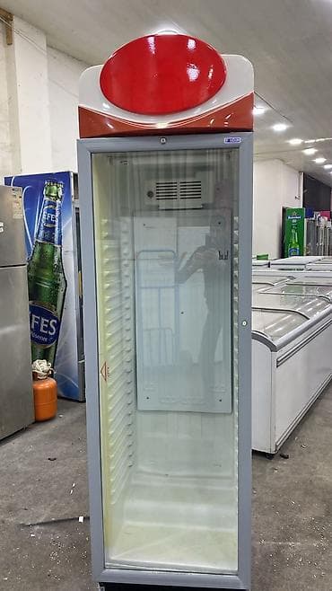 Moyka avadanlığı: Vitrin tipli soyuducu (UGUR brendi) - Şüşə qapılı, dik vitrin — 1