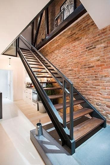 Təmir işləri: İstəyə uyğun hər növ pilləkanların yığılması və quraşdırılması.Siz — 6