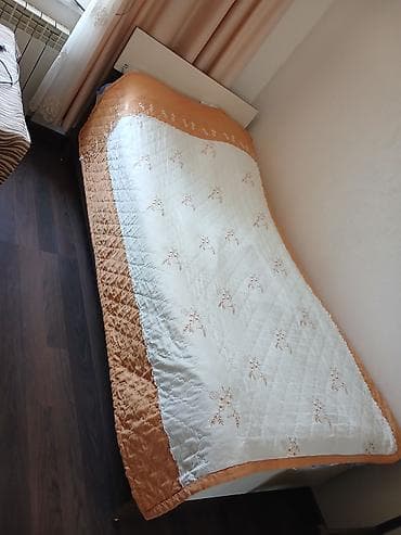 Iki ədəd kravat Satılır Siniq ezik yoxdu matrasla birlikde isdifade