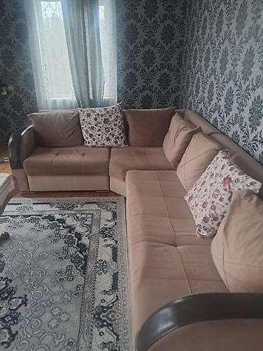 Islenmis divan. 250 azn satilir