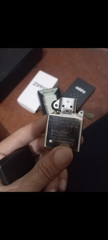 usta geyimi: Zippo çaxmaq – “R’lyeh/Cthulhu” konseptli xüsusi naxış - Brend: Zippo — 3