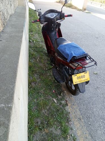 reduktor sürətlər qutusu: Moped/motosiklet – qırmızı rəng,650 skuter tipli “underbone” gövdə — 6