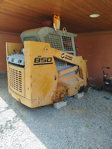 mersedes ateko 817: Forway FW850 mini yükləyici texnikanın təmirə ehtiyacı var — 1