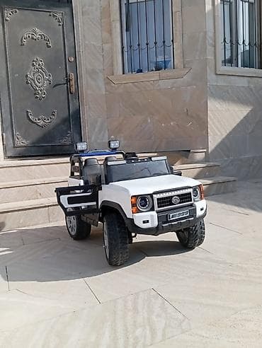 maşin uşaq: DilUşaq maşını satilir 250 azn. 430 manata alinib . Heç 1 ay — 1