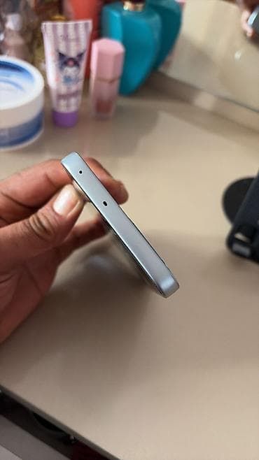 glorious model o: Oppo A6 Pro, 256 GB, rəng - Gümüşü, Barmaq izi — 7