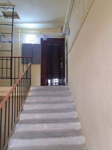 lənd kuruzer ucun led işıq lupası hardan tapmaq olar: Bakı, Qaraçuxur qəs., 2 otaqlı, Köhnə tikili, 60 kv. m — 13