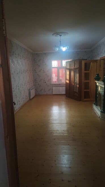 kiridit ev: Həyətyani ev🏡 Zabrat 1qəsəbəsində yerləşir 5otaqlı 4sotda yerləşir — 6