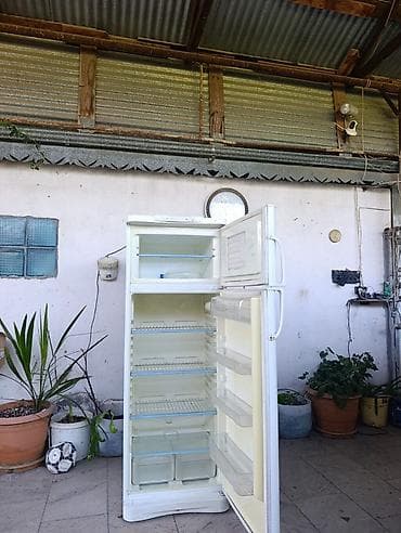 kondisoner mini: Indesit iki qapılı soyuducu - Brend/model: Indesit (üst qapıda — 2