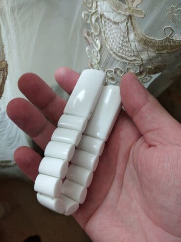 Dini bijuteriyalar: Təsbeh Əl işidir - Material: parlaq qara plastik - Forma: hər iki — 1