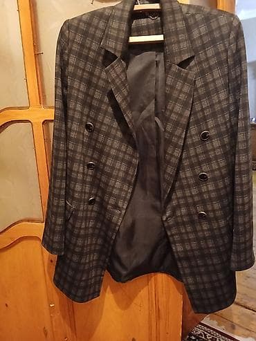 Dəstlər, kostyumlar