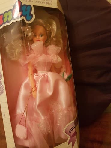 сколько стоит лабубу в азербайджане: ● K U K L A ● Təzə. Çin istehsalı. Hündürlüyü - 33 sm. Qiyməti - — 8