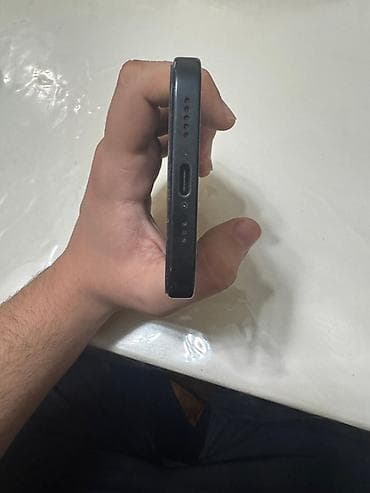Kompüter, noutbuk və planşetlər: IPhone 15, Black Titanium — 4
