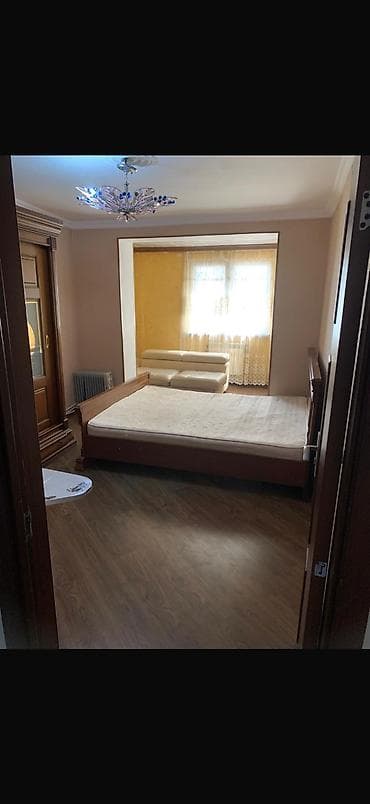 Nerimanov metro yani Life centerin arxasi 5/5 3otaq 850azn! 74kv — 3
