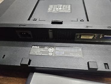 masa ustu konputer: Dell masaüstü kompüter komplekti Tərkibi: - Dell LCD monitor - Dell — 10