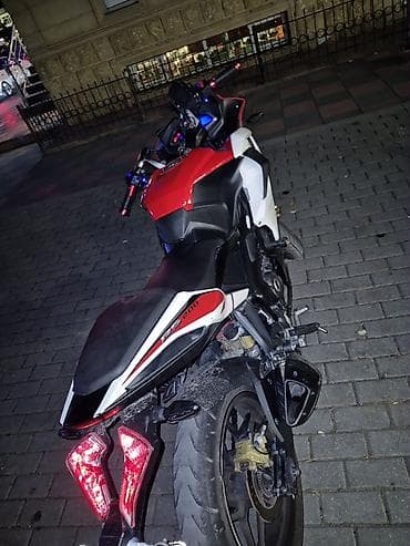 lider disk: Bajaj - Pulsar RS200, 200 sm3, 2022 il, 14000 km — 5