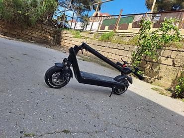 skuturlar: İşlənmiş Elektrik samokat 10", > 1000 Vt, 36 - 45 km/s, Ünvandan götürmə — 4