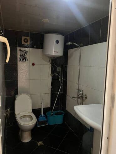 evler bineqedide: Nizami rayonu,Neftçilər metrosu yaxınlığı,5 mərtəbəli binanın,4-cü — 5